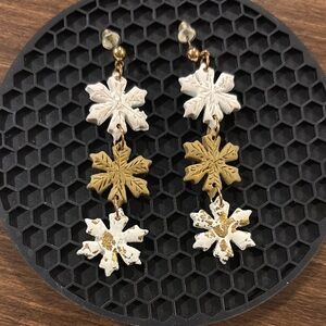 Elegant Snowflake Dangle Earrings in Gold and White